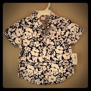 Button down Hawaiian shirt